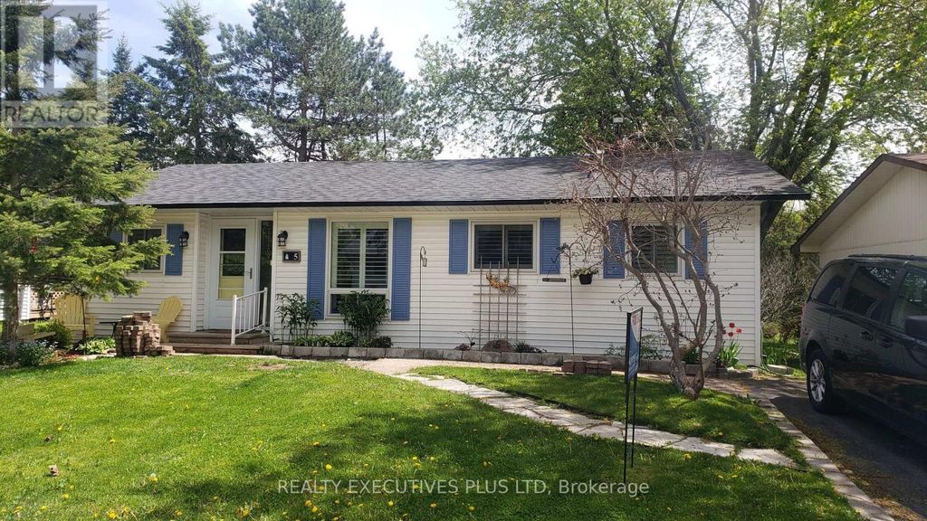 5 Tecumseth Pines Drive, New Tecumseth