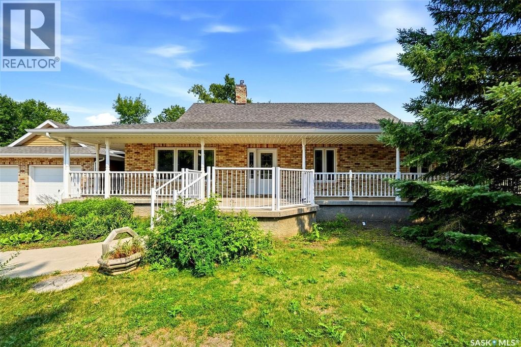 292 Regina Avenue, Katepwa Beach
