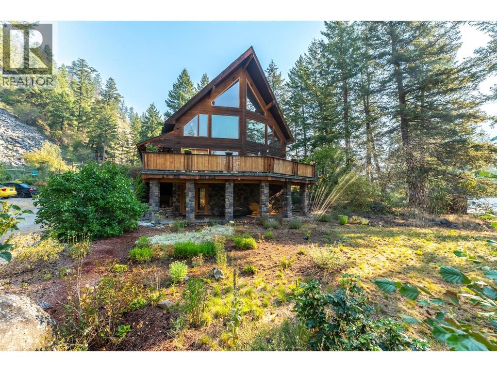 143 Stage Coach Road, Keremeos
