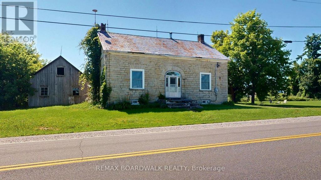 585 Fallbrook Road, Tay Valley