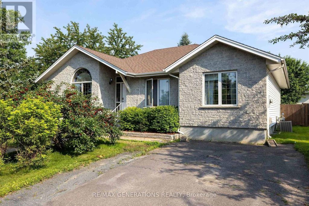 757 Porcupine Boulevard, Thunder Bay (parkdale)