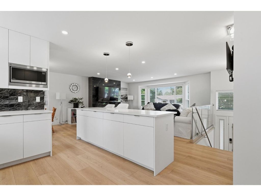 14348 Gladstone Drive, Surrey