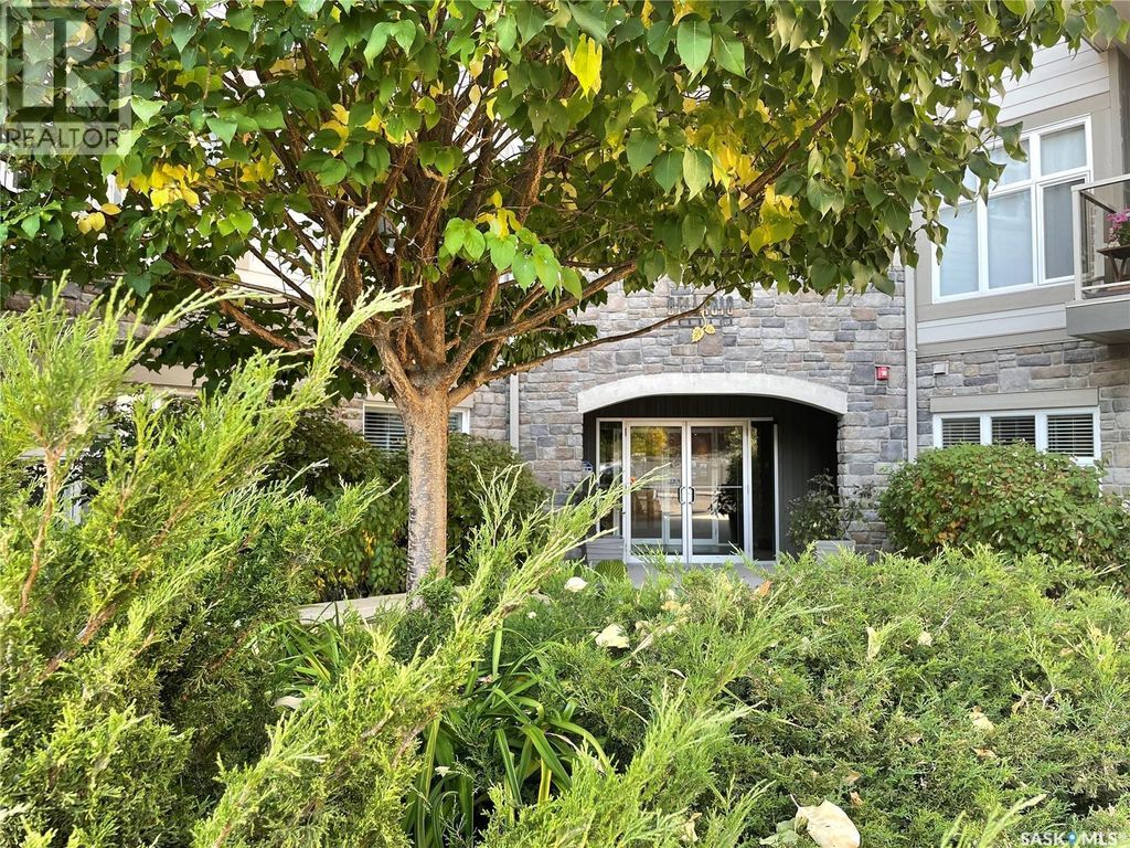 210 1220 Blackfoot Drive, Regina