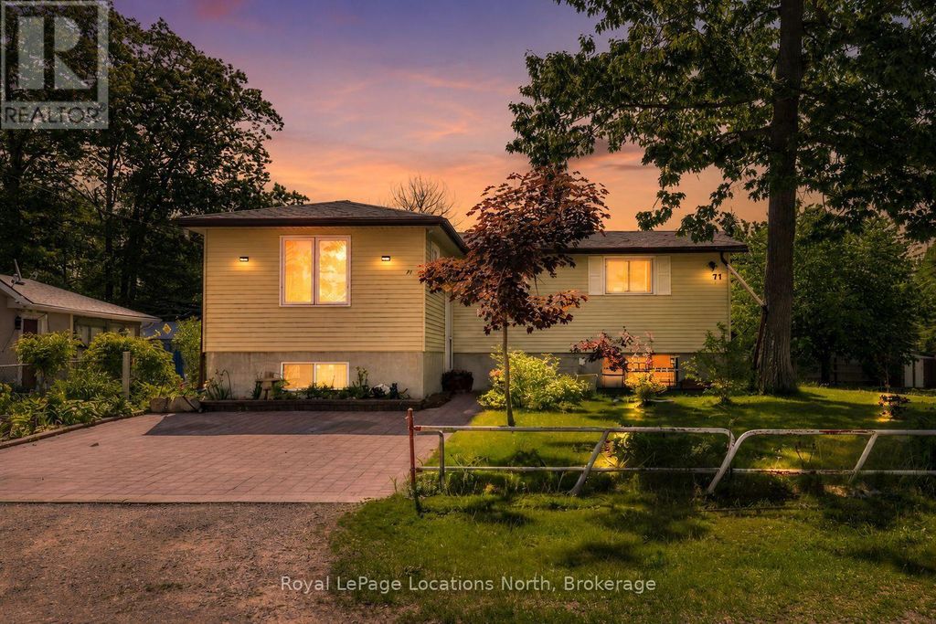 77 Laidlaw Street, Wasaga Beach