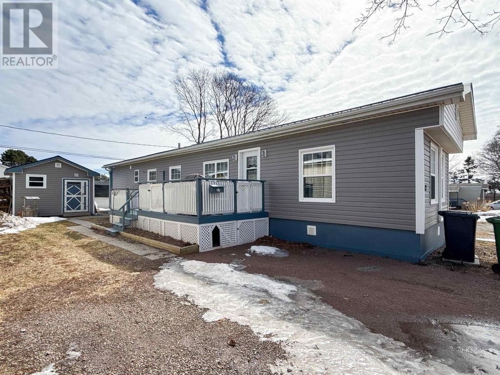 27 Linkletter Estates, Summerside