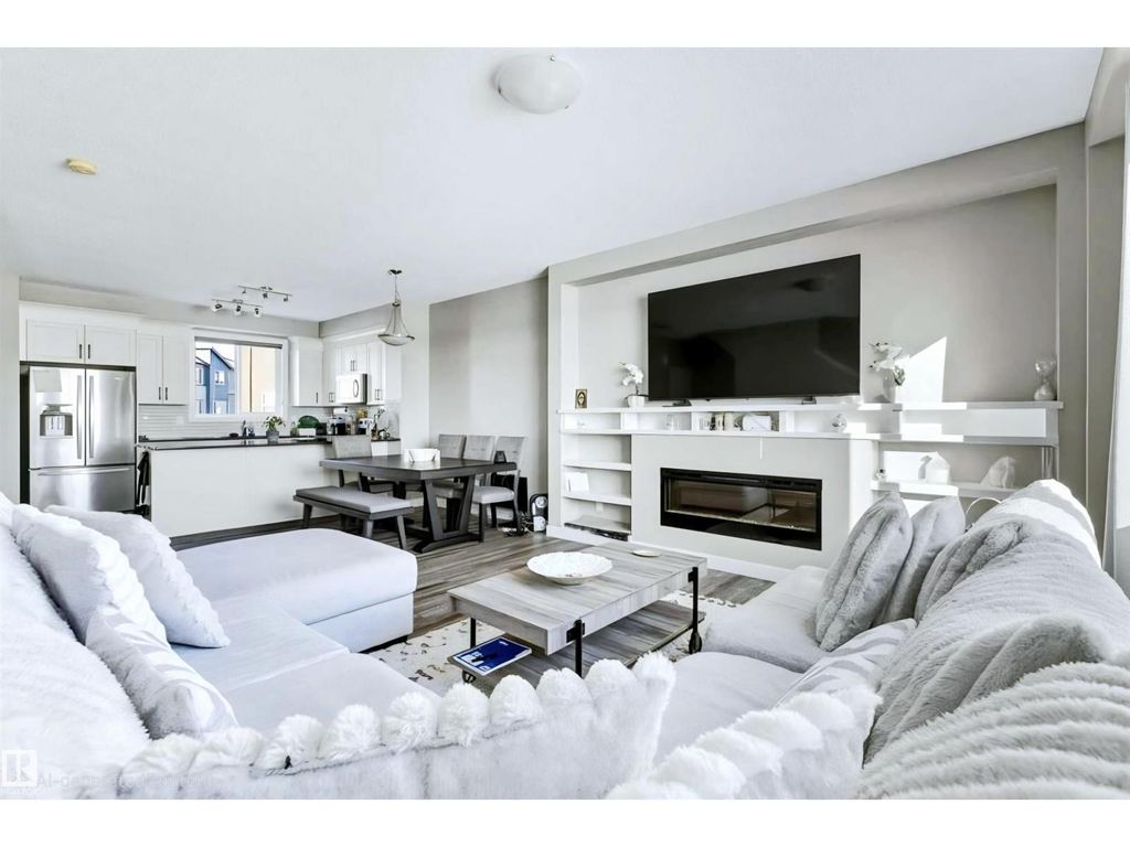 #92 16903 68 St Nw Nw, Edmonton