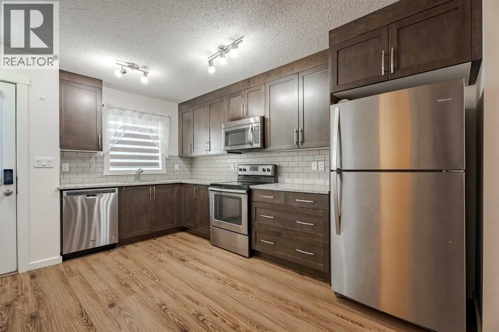 202, 2400 Ravenswood View Se, Airdrie
