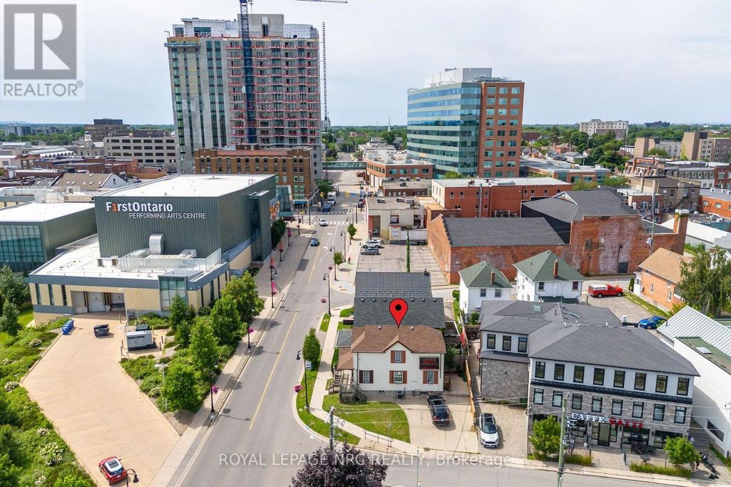 44 Carlisle Street, St. Catharines (downtown)