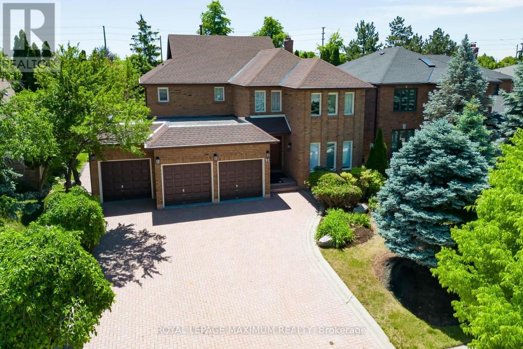 91 Wilshire Boulevard, Vaughan (east Woodbridge)