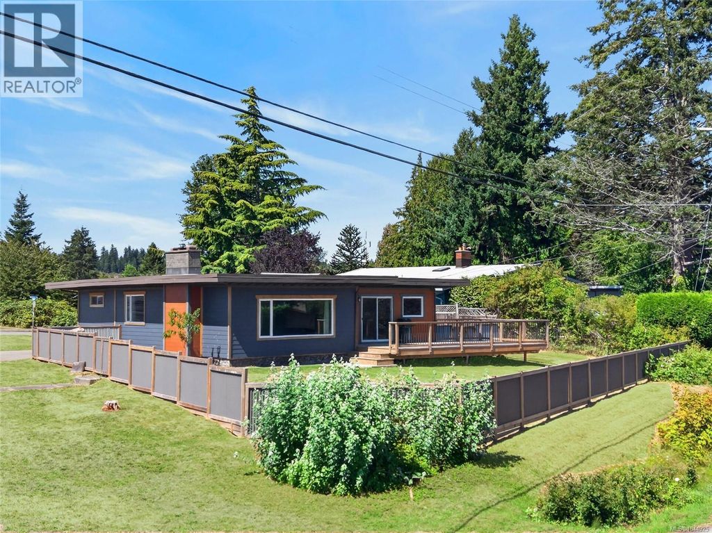 3584 Island Hwy, Campbell River