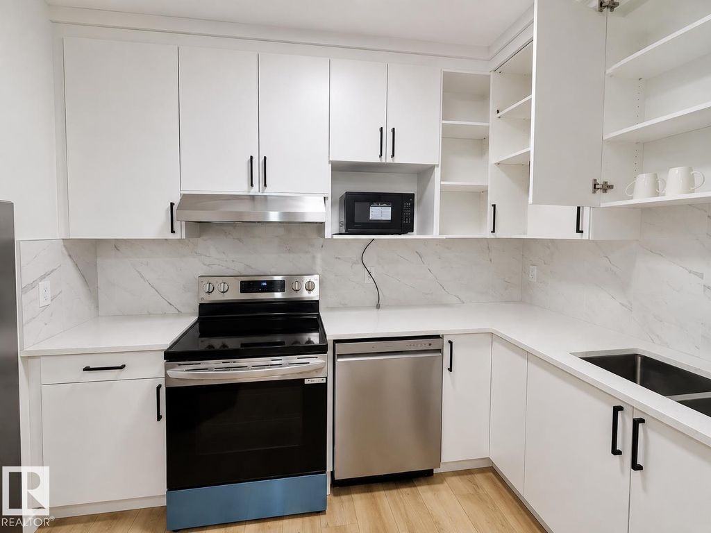 #basement 1913 209a St Nw, Edmonton