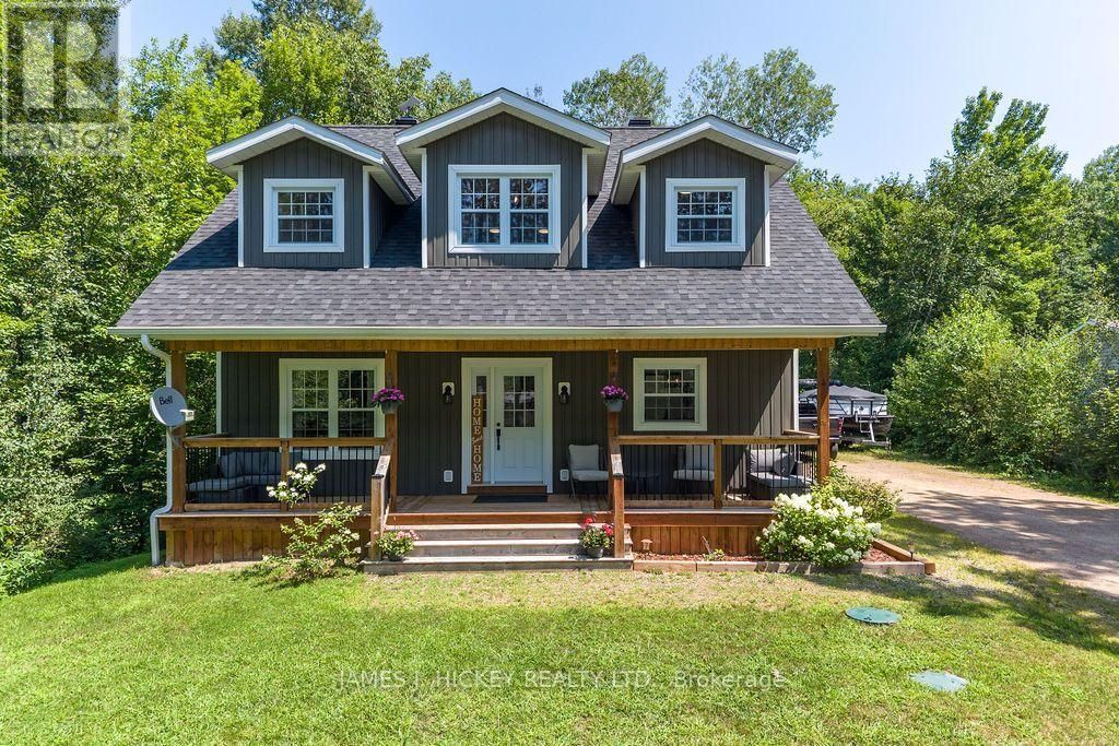 160 Hunts Road, Laurentian Hills