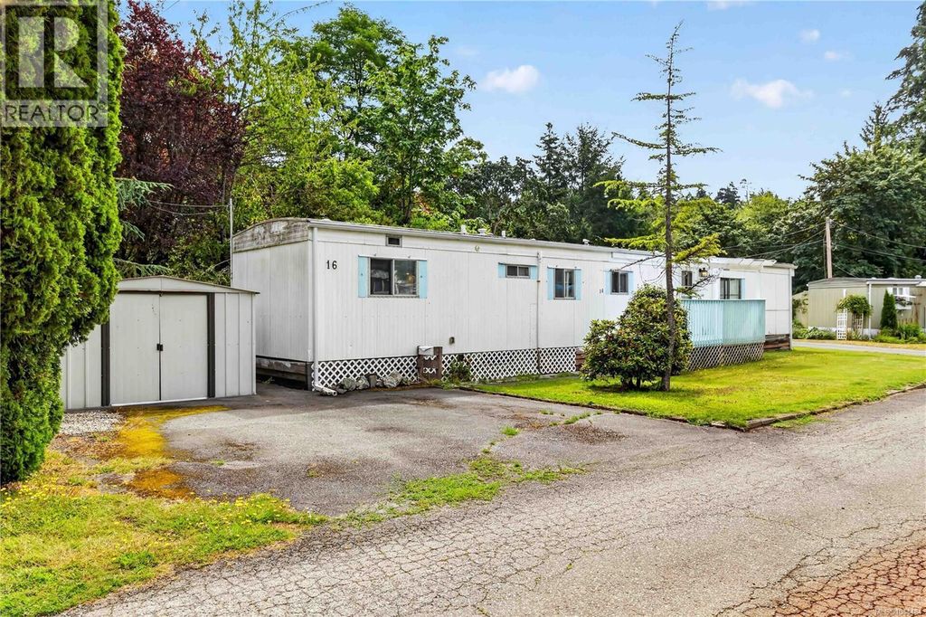 16 2607 Selwyn Rd, Langford