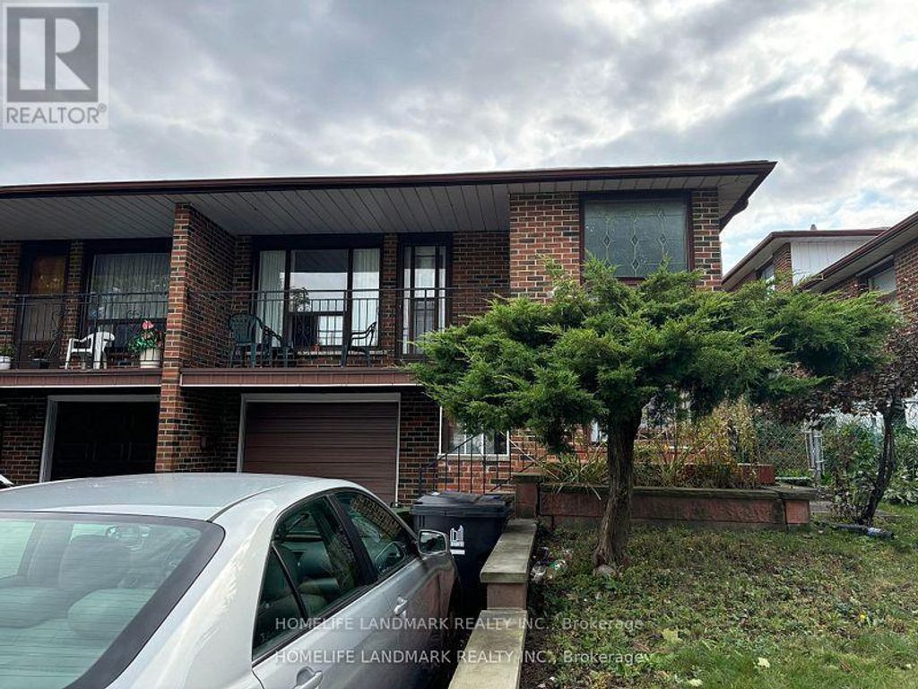 Upper - 31 Pawnee Avenue, Toronto (pleasant View)