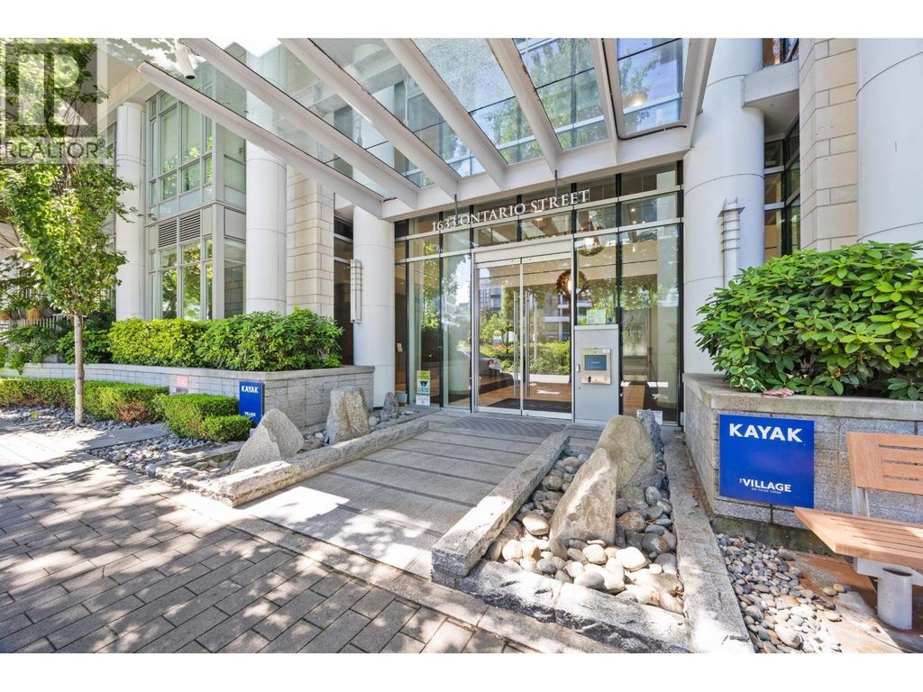 806 1633 Ontario Street, Vancouver