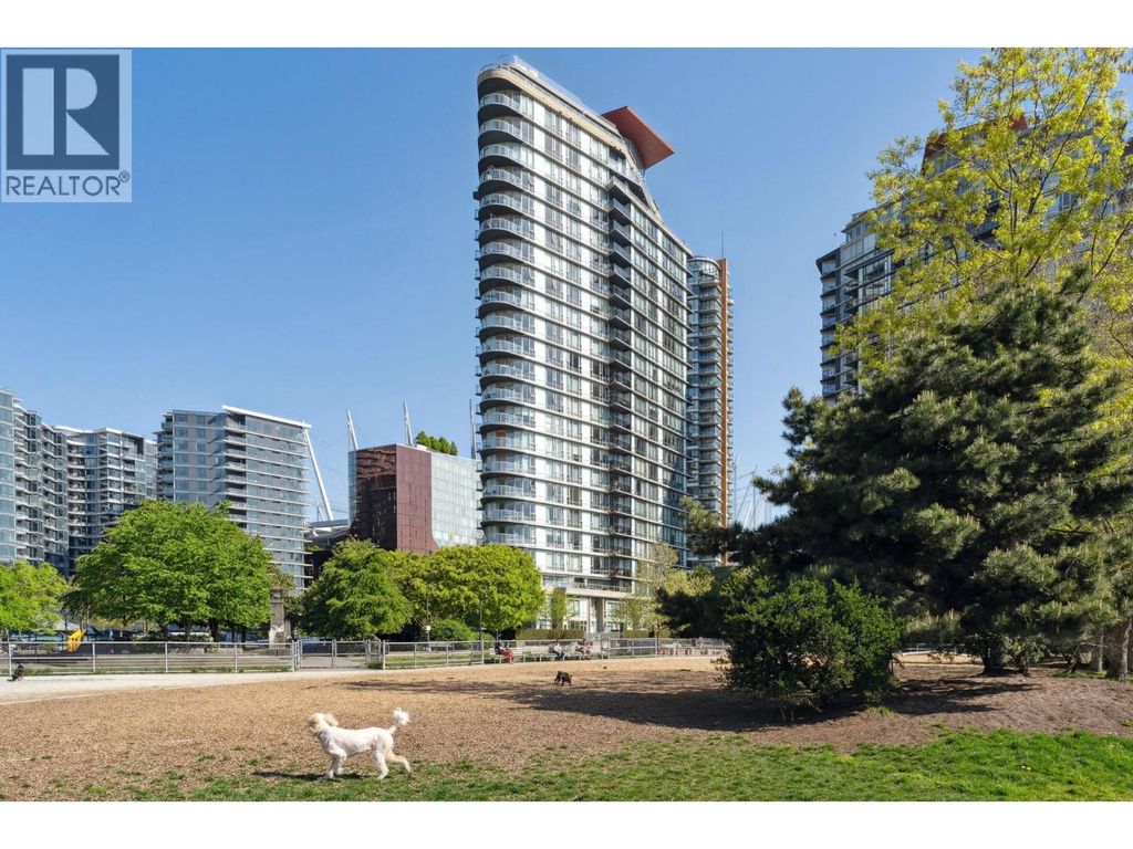2106 918 Cooperage Way, Vancouver