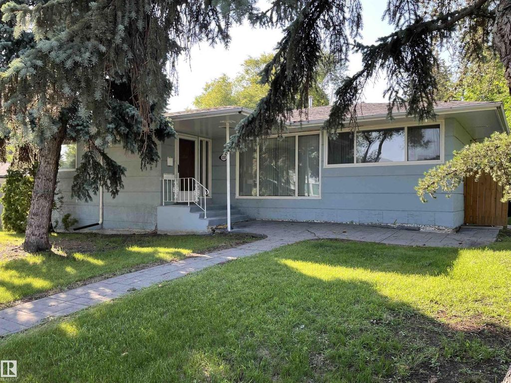 12011 87 Av Nw, Edmonton