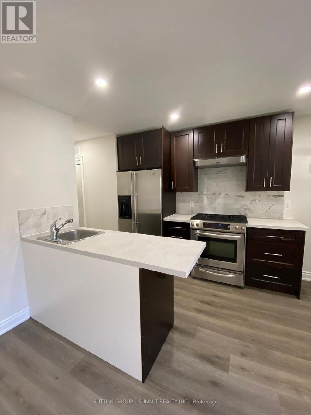 4 - 239 Main Street, King (schomberg)
