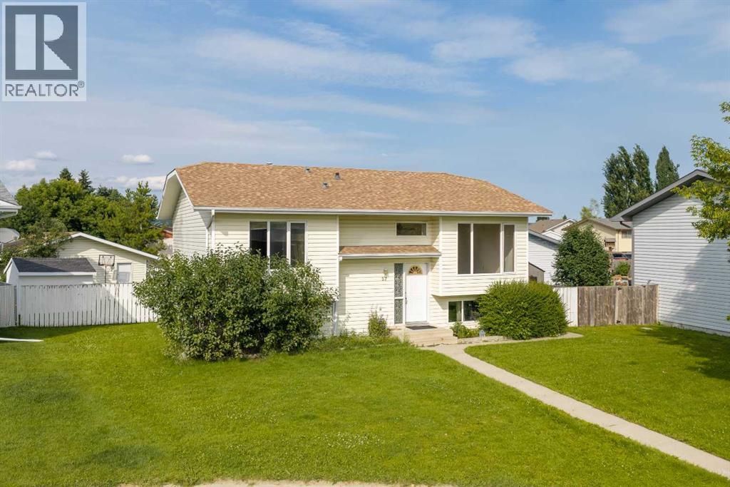 57 Atkinson Crescent, Whitecourt