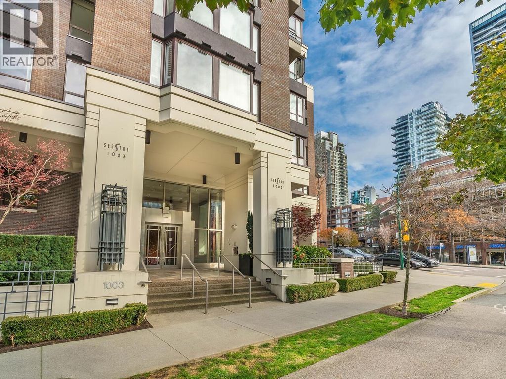 601 1003 Pacific Street, Vancouver
