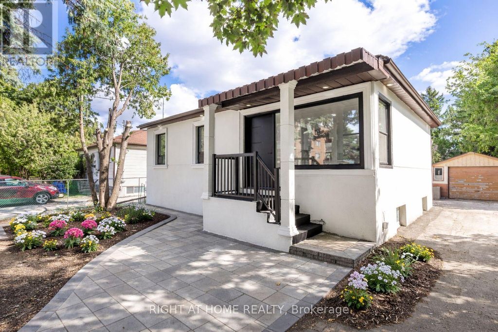 225 Essex Avenue, Richmond Hill (harding)