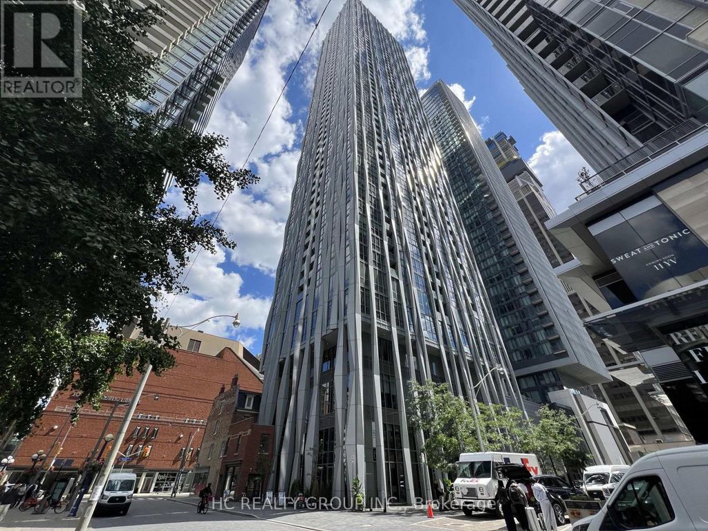 4512 - 1 Yorkville Avenue, Toronto (annex)