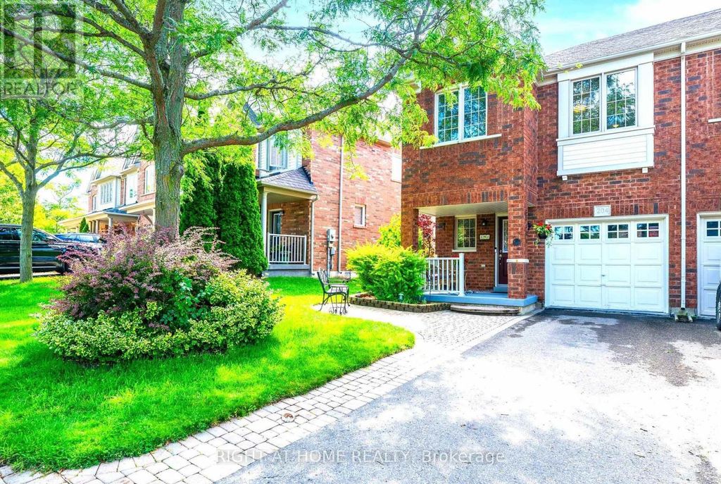 204 Burgess Crescent, Newmarket (summerhill Estates)