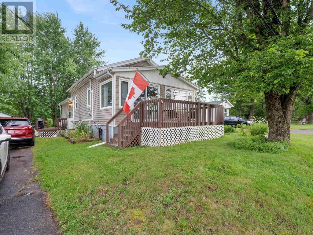 9 Main Street East, Stewiacke