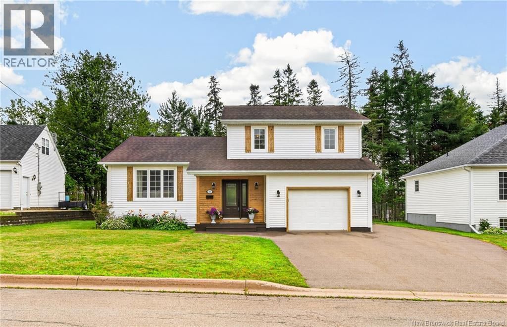 33 Robichaud Court, Dieppe