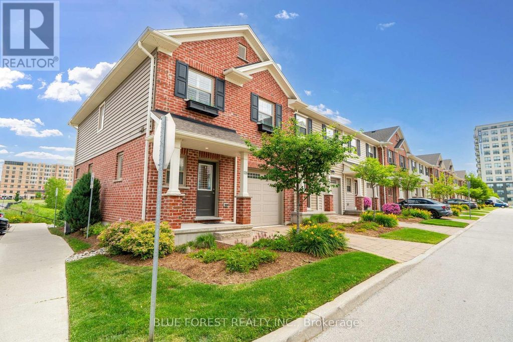 126 - 3025 Singleton Avenue, London South (south W)