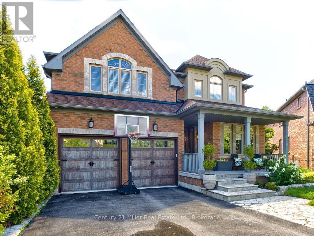 2380 Gladacres Lane, Oakville (wm Westmount)