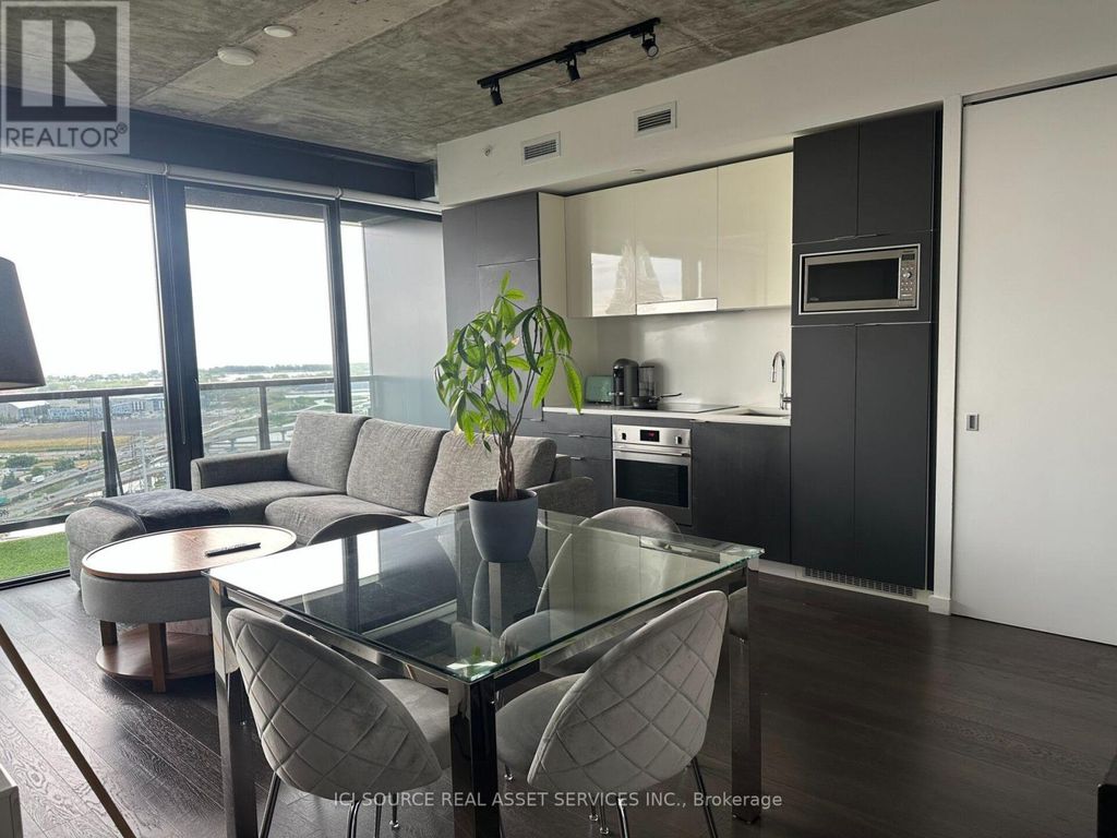 2407 - 170 Bayview Avenue, Toronto (moss Park)