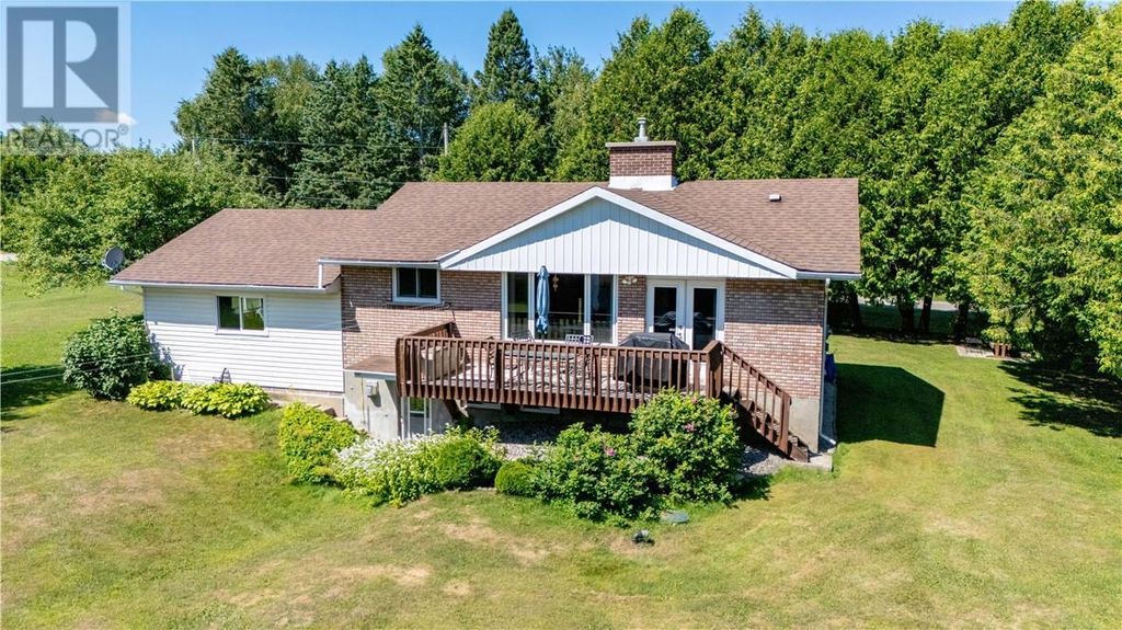 205 Limberlost Lane, Mindemoya