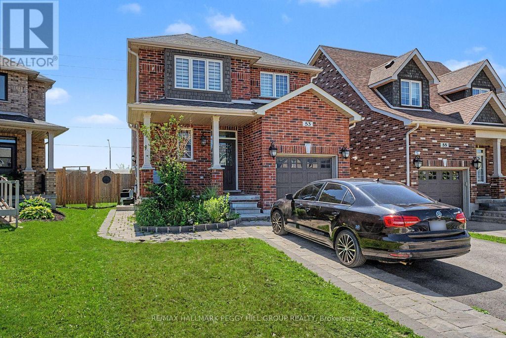 Upper - 53 Nathan Crescent, Barrie (painswick South)