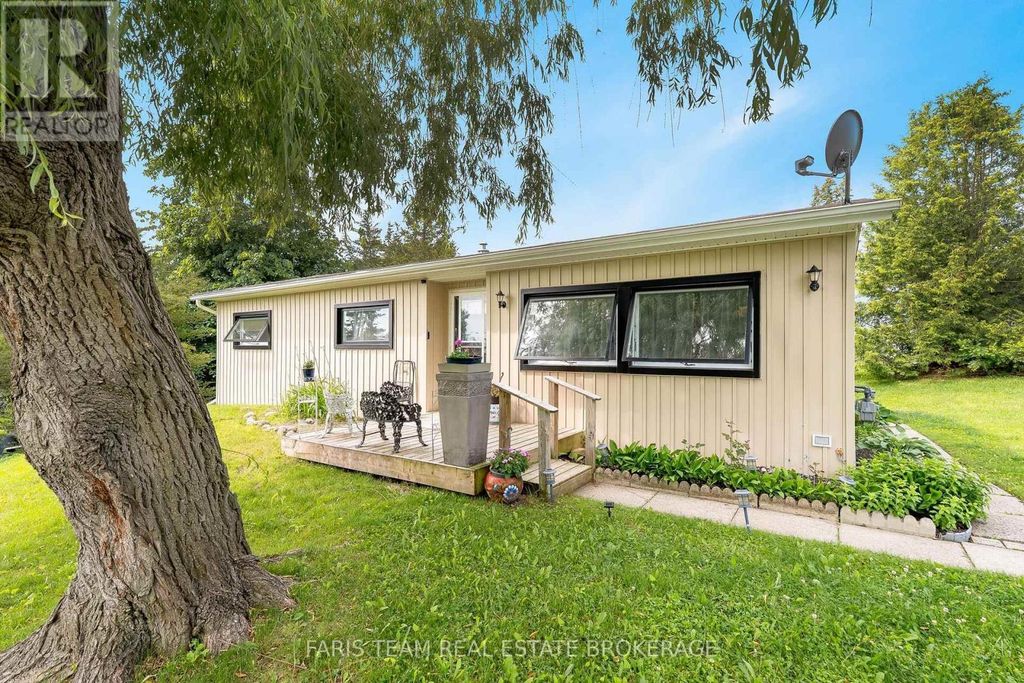 21 Hawthorne Drive, Innisfil