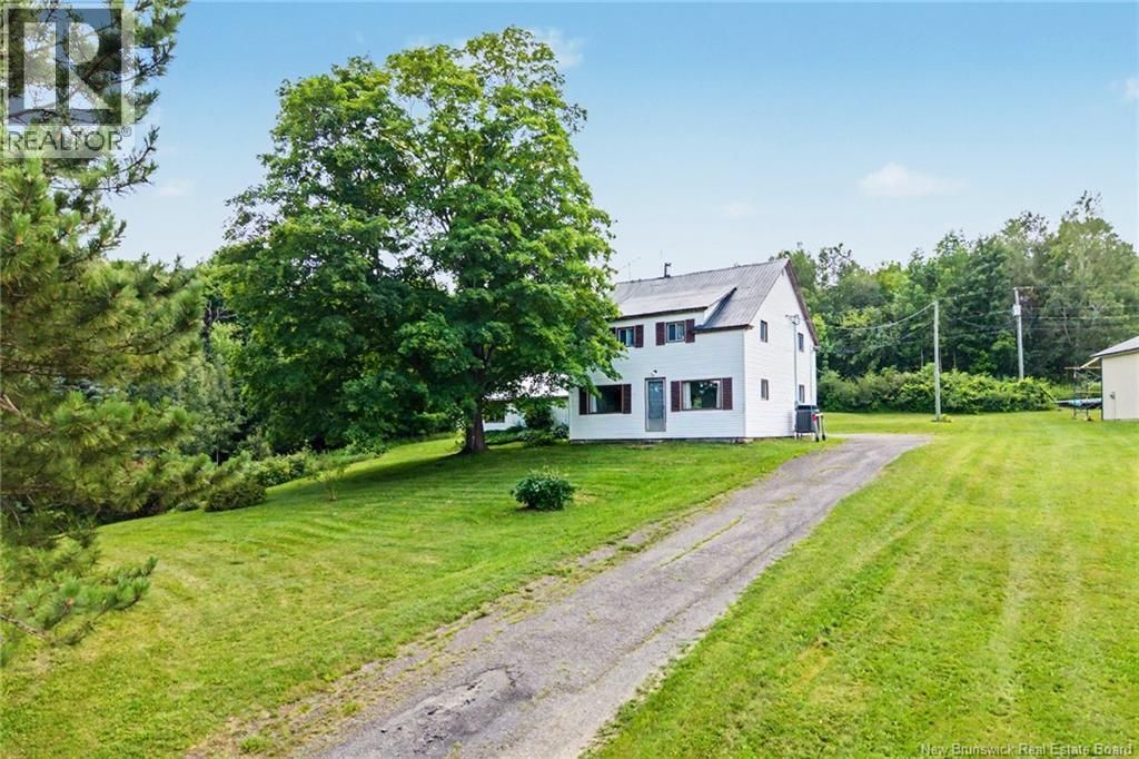 7304 Rte 102, Dumfries