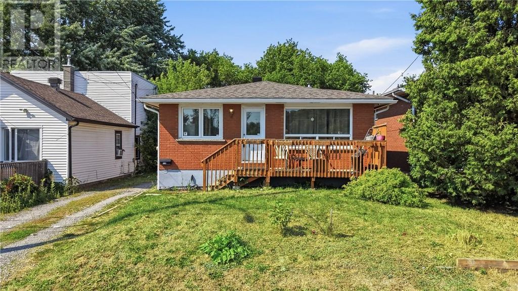 398 Bond Street, Sudbury