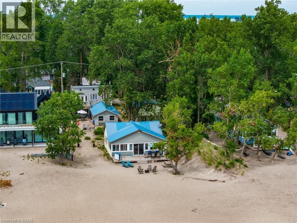 5 Beach Avenue, Long Point