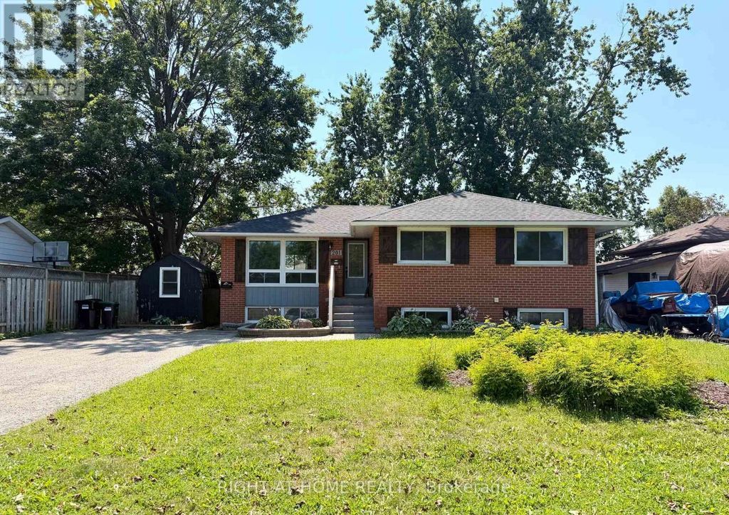 201 Steel Street, Barrie (codrington)