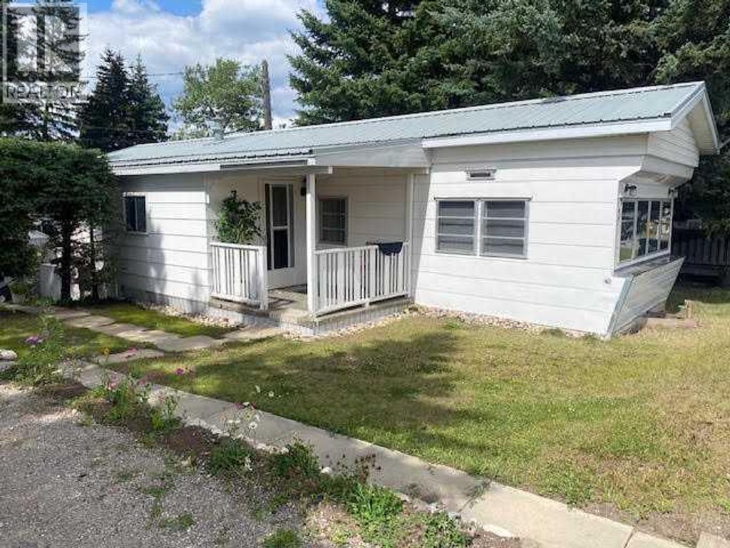 7, 726 Carmichael Lane, Hinton