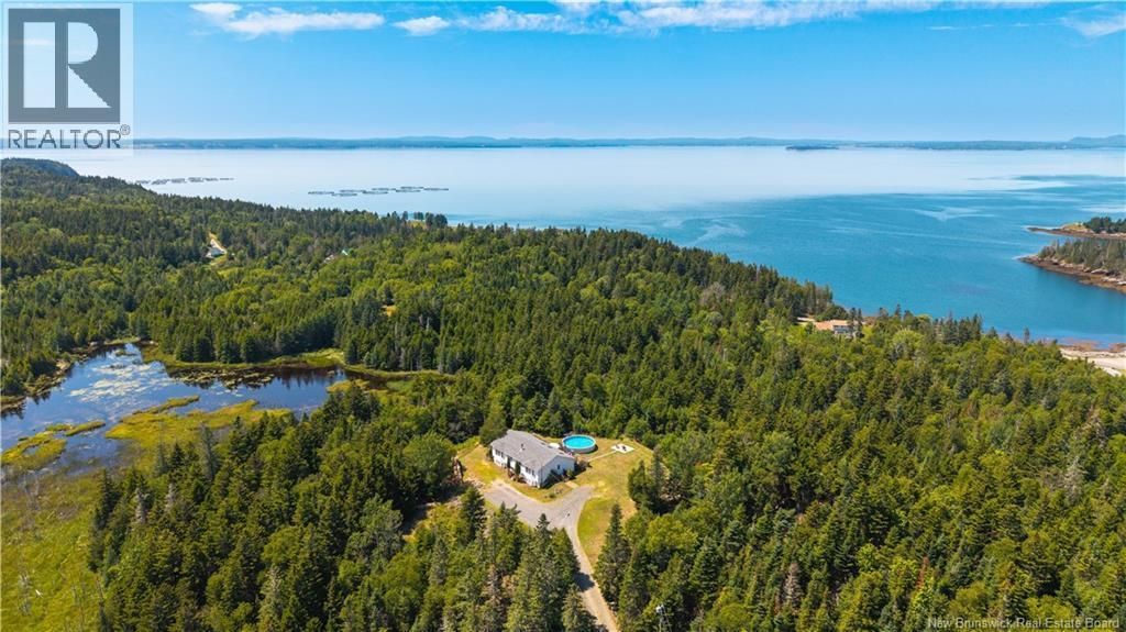 65 Lambert Road, Lamberts Cove