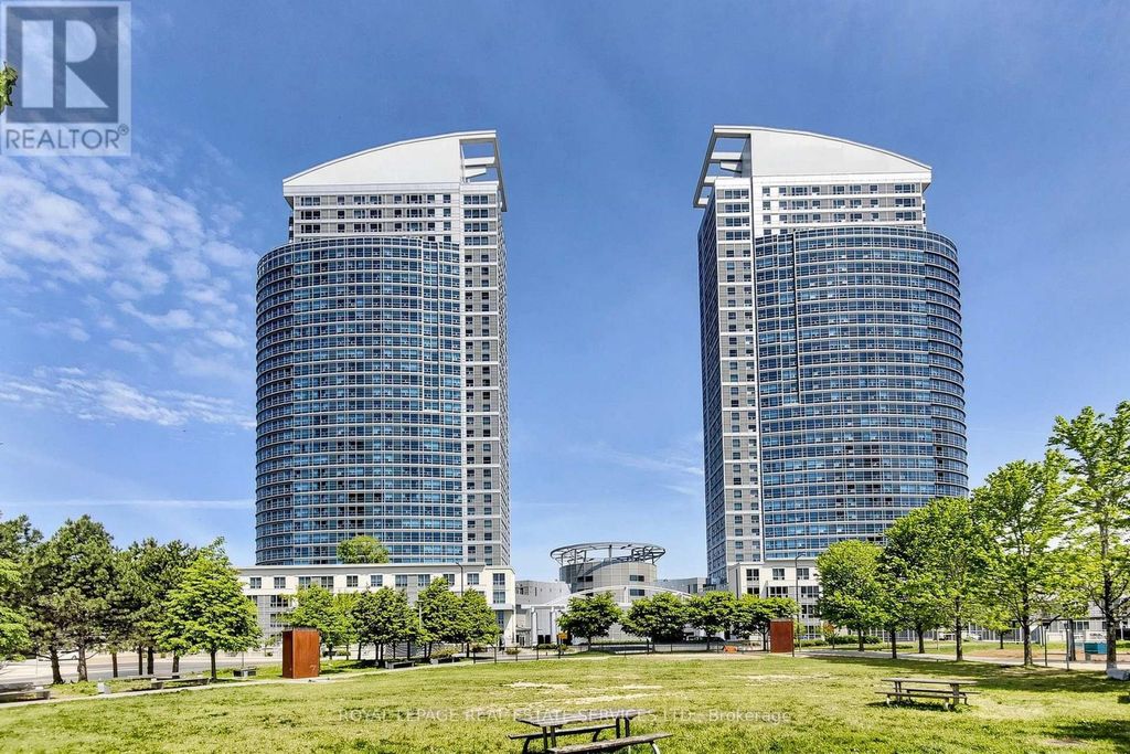 3503 - 38 Lee Centre Drive, Toronto (woburn)