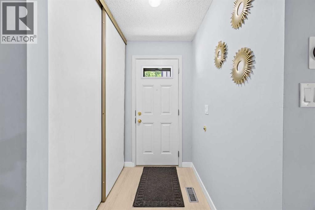 16, 115 Bergen Road Nw, Calgary