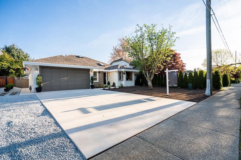 15512 112 Avenue, Surrey