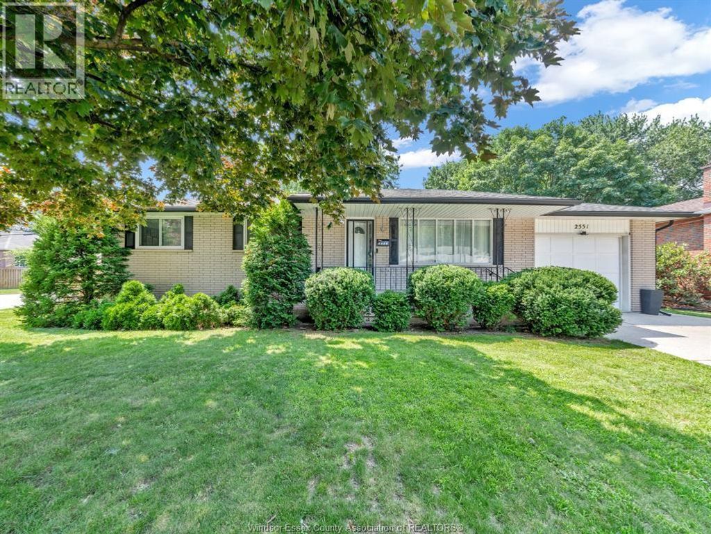 2551 Todd Lane, Lasalle