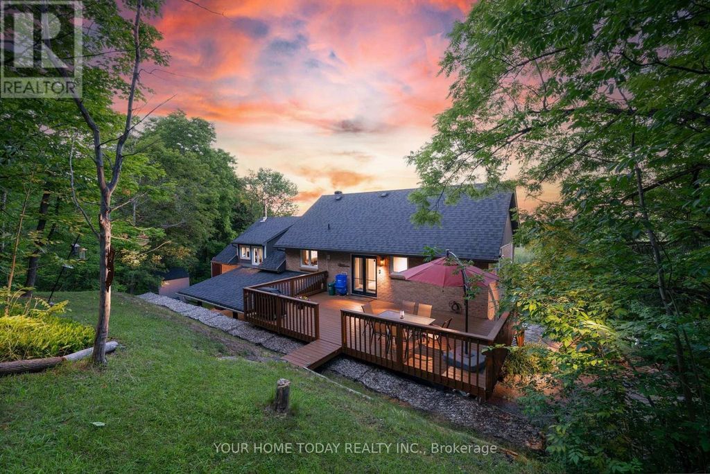 15585 Clayhill Road, Halton Hills (rural Halton Hills)