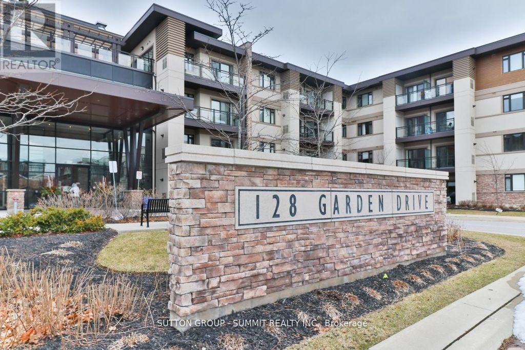 124 - 128 Garden Drive, Oakville (co Central)