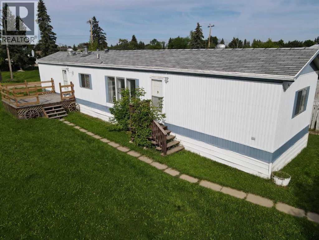 4527 47 Ave Avenue N, Mayerthorpe