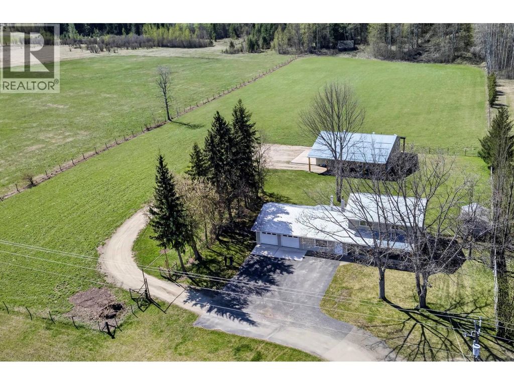 985 Old N Thompson Highway, Clearwater