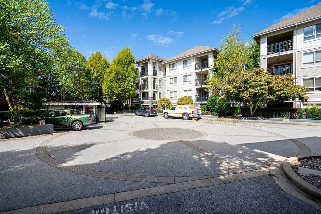 D311 8929 202 Street, Langley